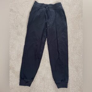 Lululemon Black Scuba High-Rise French Terry Jogger *Full Length- Size 6
